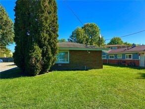 Building Photo - 3017 Northgate Ave