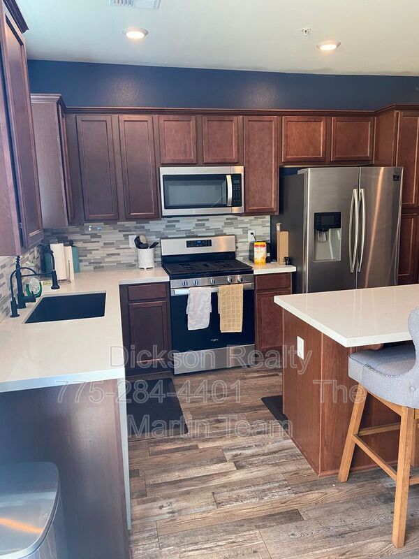 Building Photo - 5160 Ronald Stephen Cir