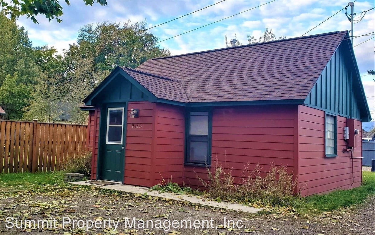 Primary Photo - 216 Livingston St