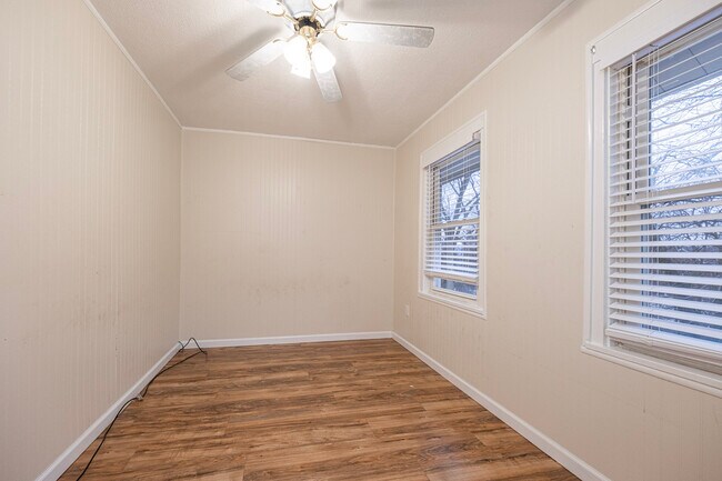 Building Photo - 973 New York Ave