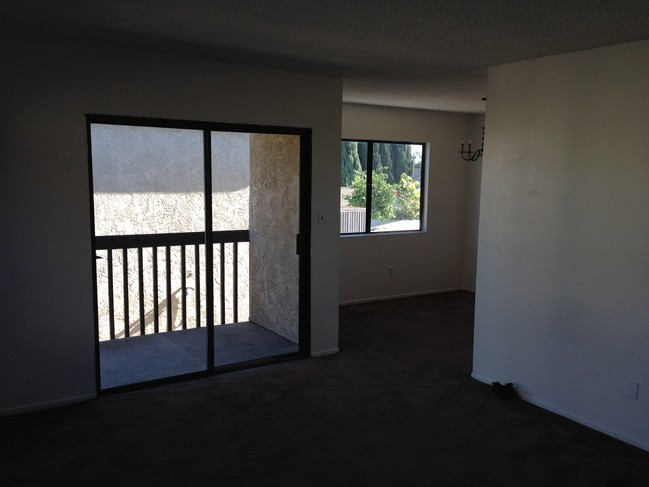 Front Room toward dining room - 2720 E South St