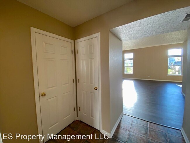 Foto del edificio - 4 br, 2.5 bath House - 3334 Blue Ash Lane