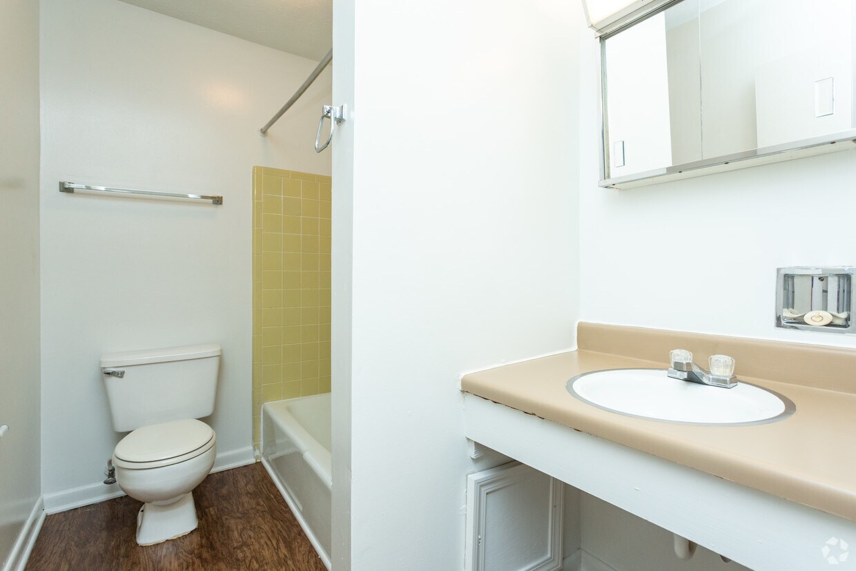Branson Creek Commons - 301 Barcelona Dr Fayetteville, NC - Apartments for  Rent in Fayetteville | Apartments.com