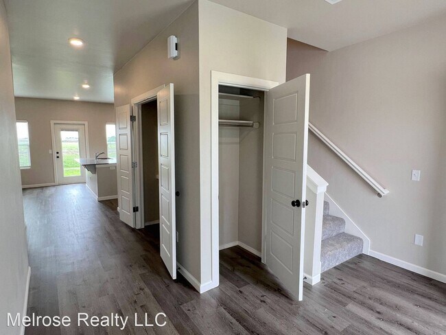 Building Photo - 3 br, 2.5 bath House - 7720 Westhall Place