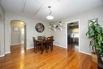 Building Photo - 2104 Winbern St