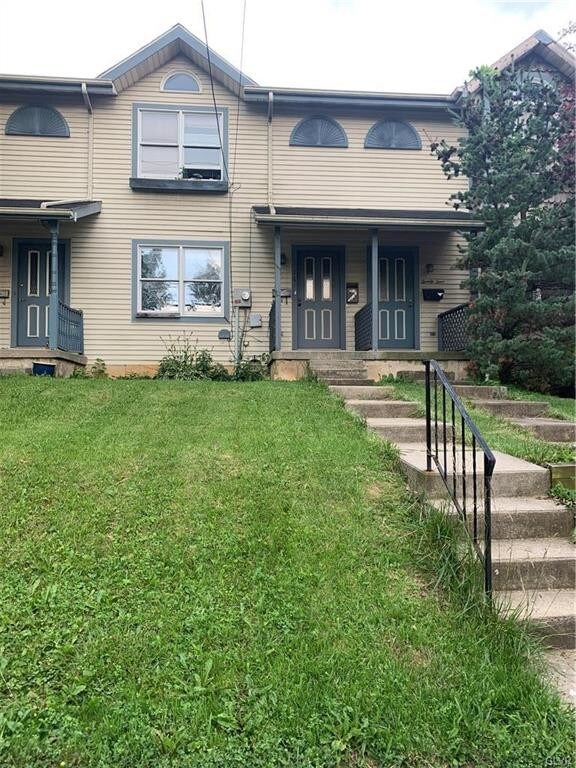 Primary Photo - 26 E Emmaus Ave