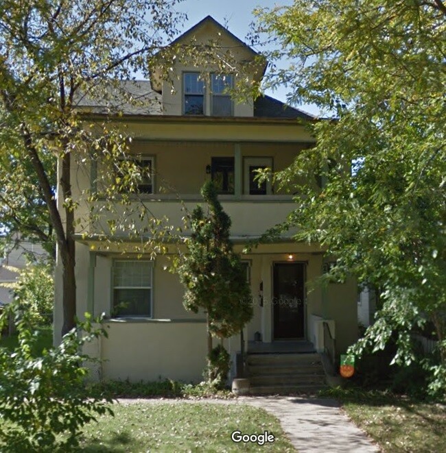 Foto del edificio - 3236 3rd Avenue South