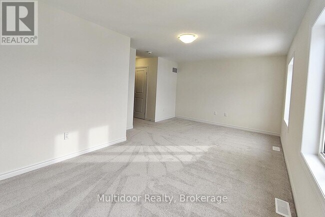 Photo du bâtiment - 305 Garner Rd W