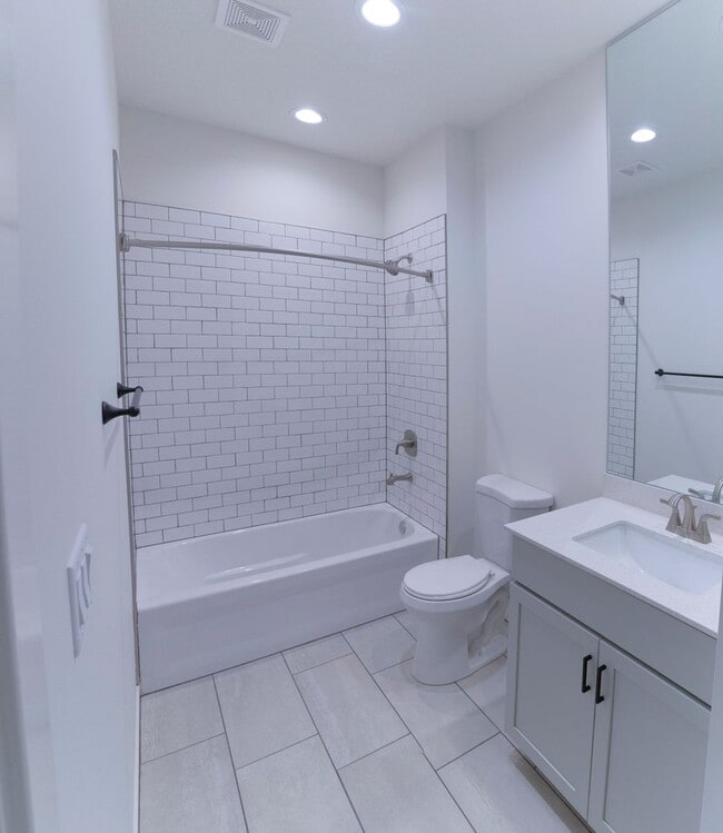 Building Photo - 19947 Cornice St