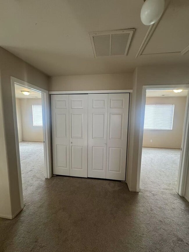 Building Photo - 3 Bed Single Family Home in Aurora