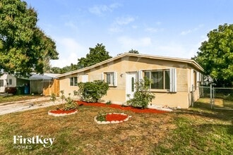 Building Photo - 4030 NW 8th Terrace