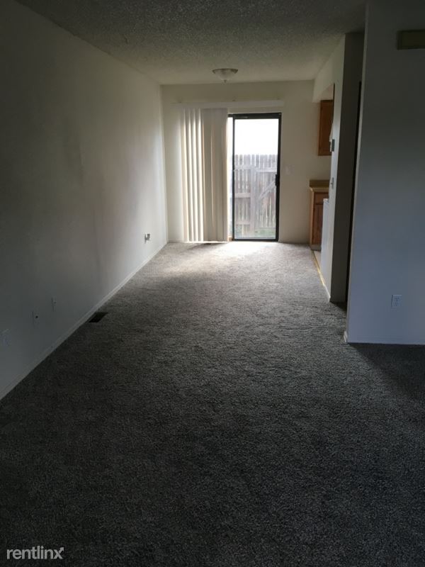 Building Photo - 1327 Soaring Eagle Dr