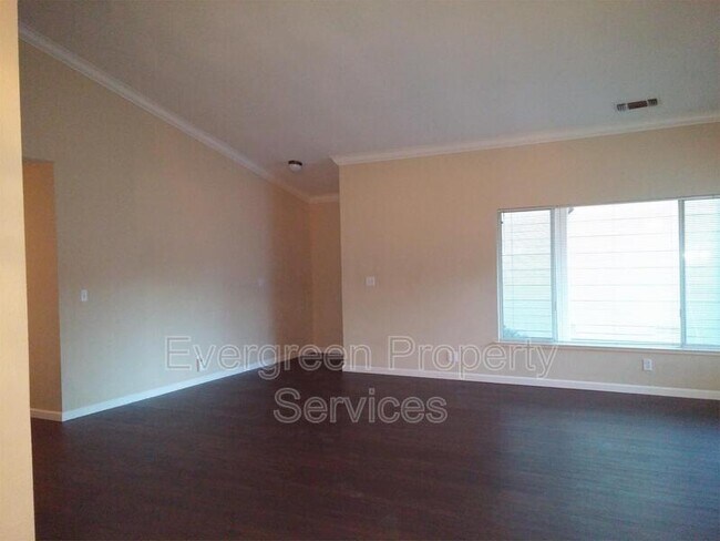 Foto del edificio - 2275 Knollwood Dr