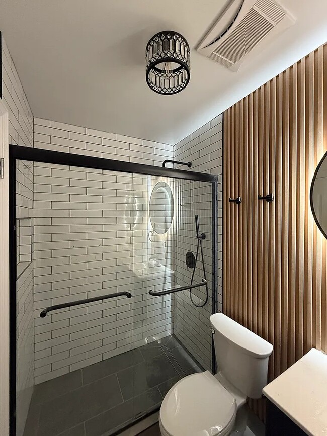 Building Photo - 3622 195th St