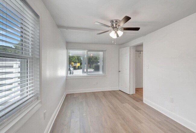 Foto del edificio - 222 SW 14th Ave