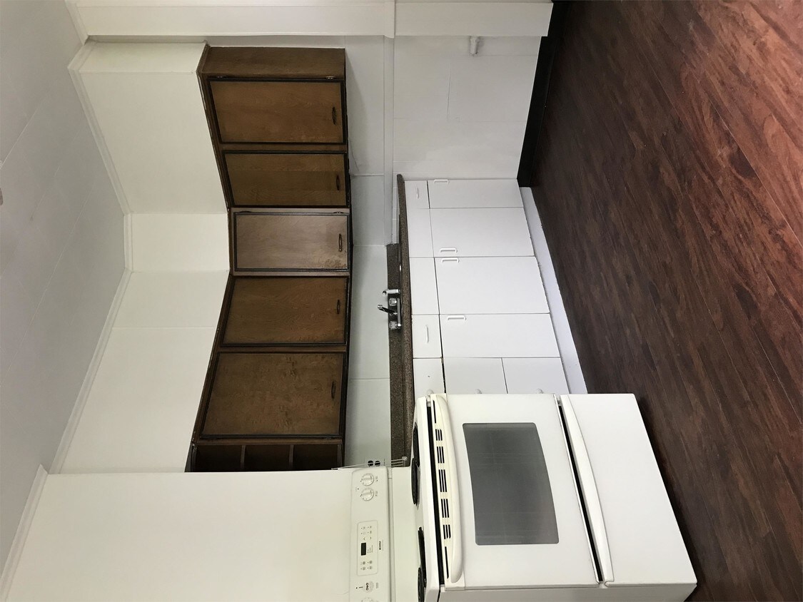 Primary Photo - 46-48-48 Darling St