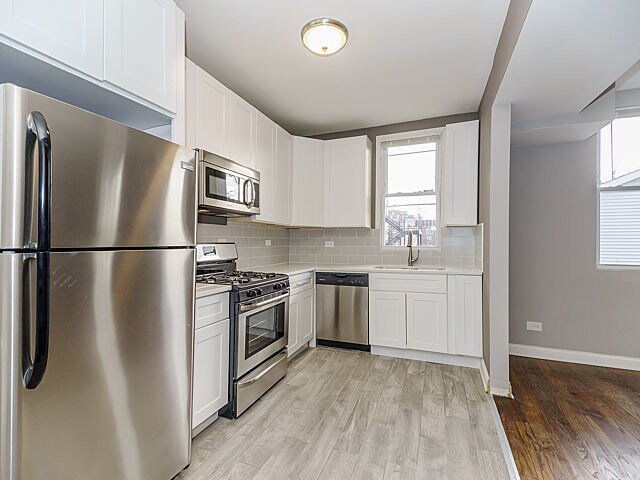 Foto del edificio - 3743 W Armitage Ave