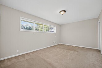 Building Photo - 5310 Indigo St