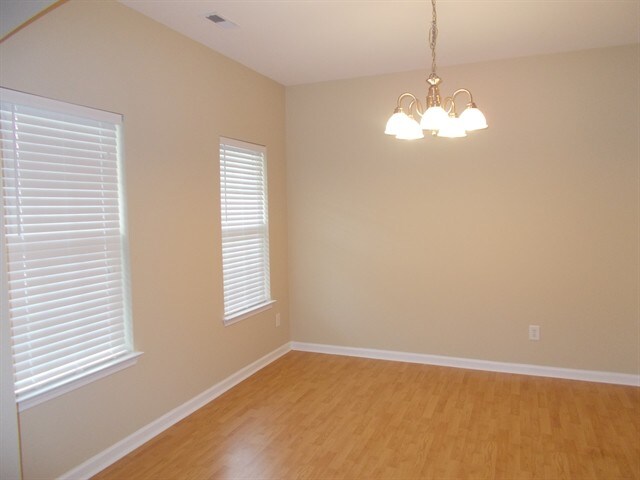 Building Photo - 10505 Meadow Crossing Ln