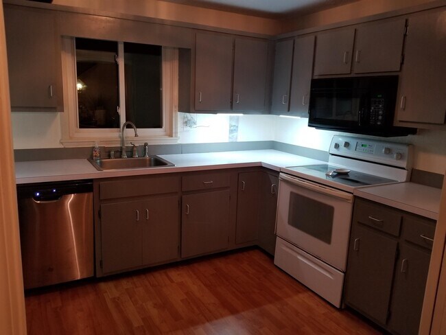 Foto del edificio - 15 Winding Pond Rd