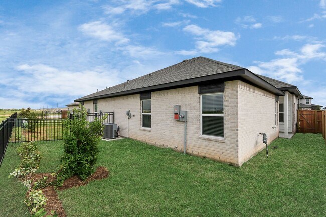 Building Photo - Welcome to the Elm — Single-Level Charm, Modern Style.
