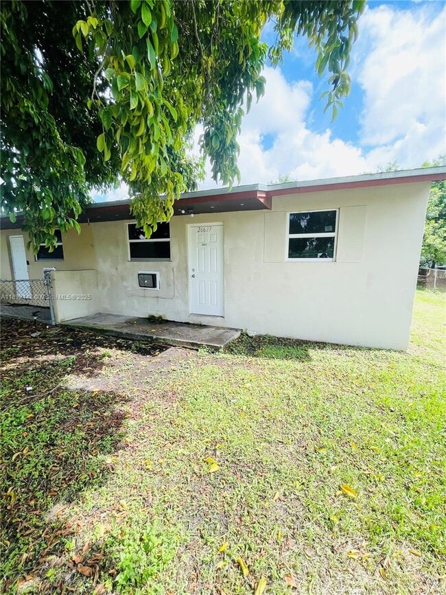 Building Photo - 26627 SW 139th Ave