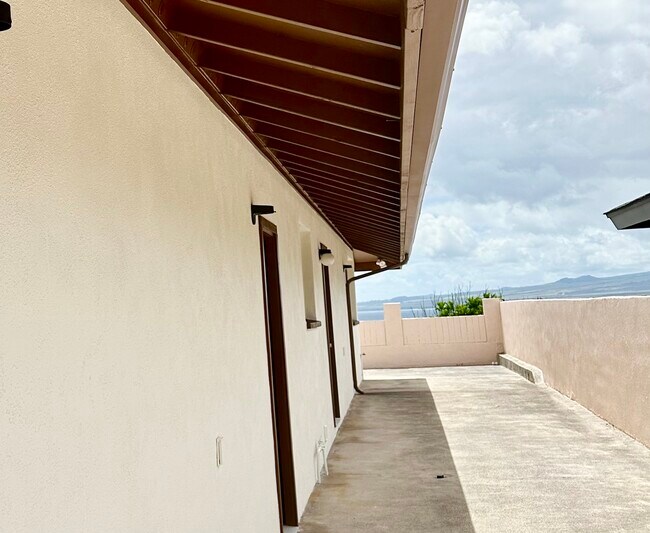 Foto del edificio - 861 Wailupe Dr