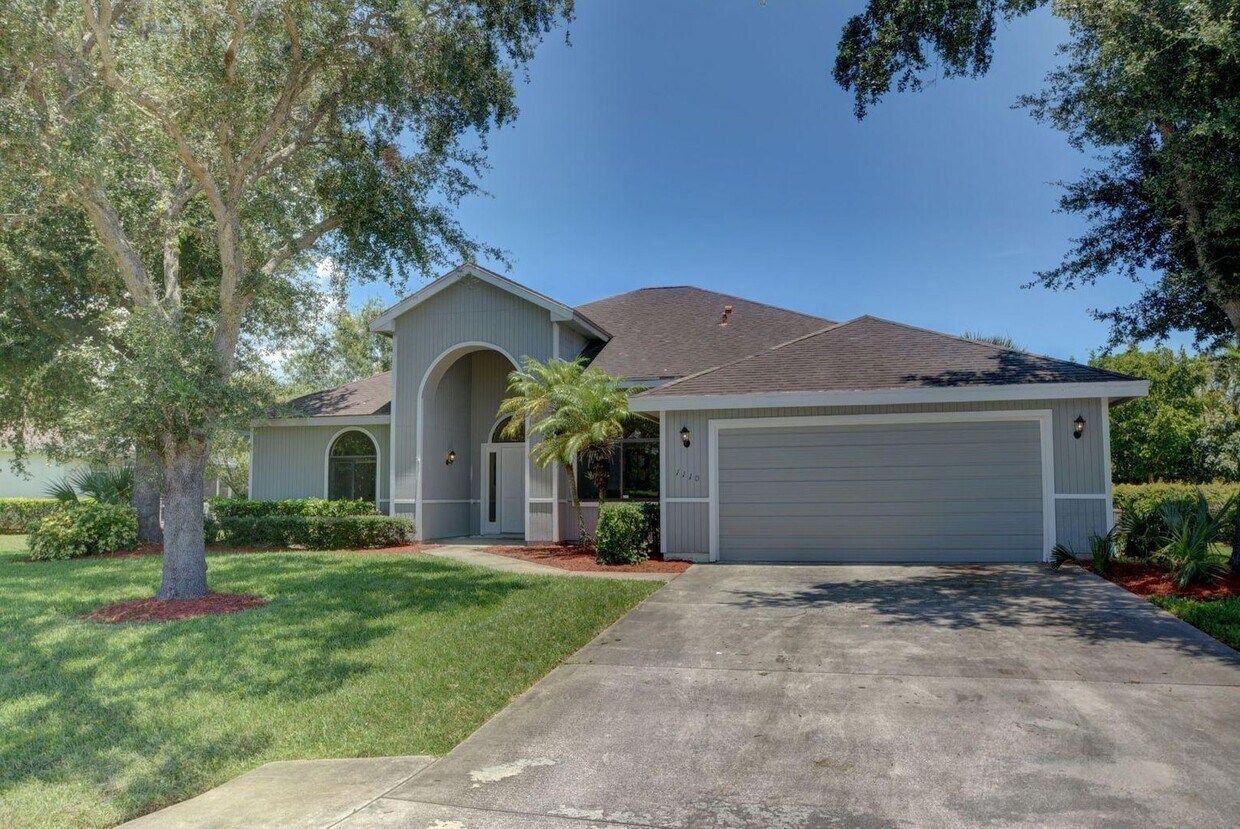 Primary Photo - 1110 SE Westchester Dr