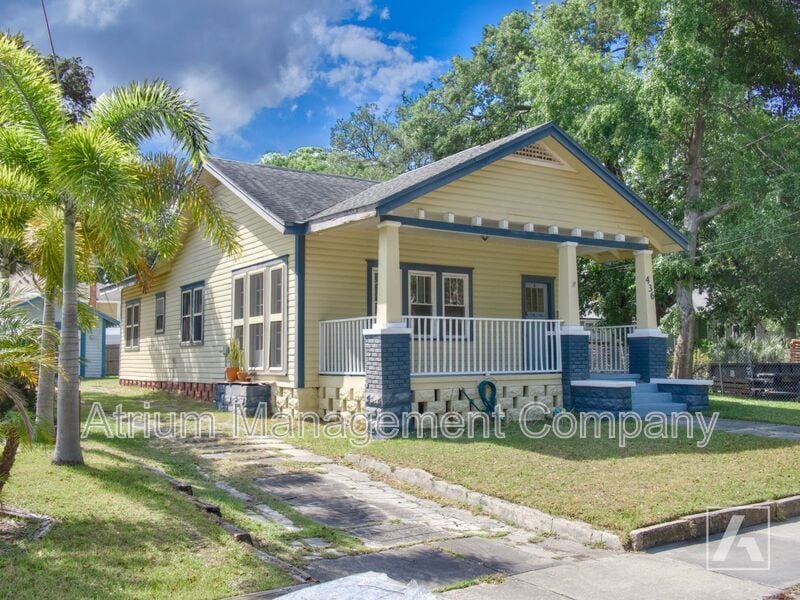 Primary Photo - 436 Broadway Ave