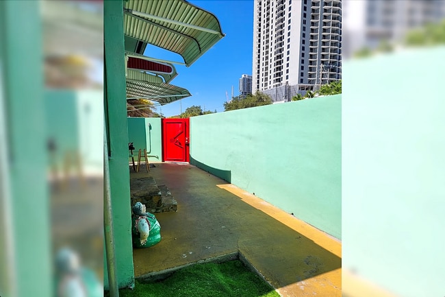 Building Photo - 515 SW 4th Ave