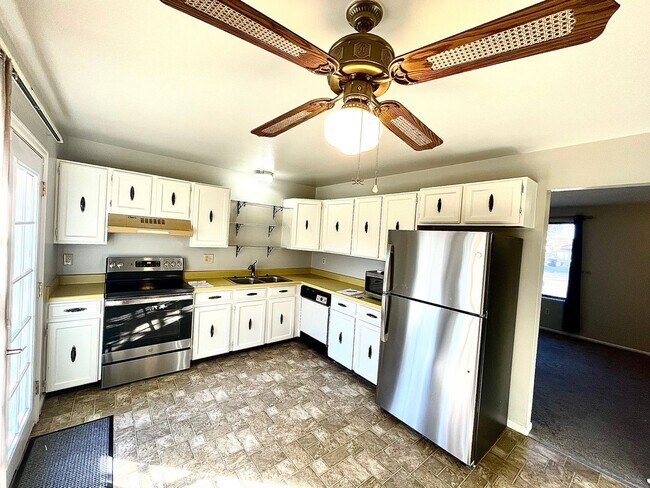 Foto del edificio - Beautiful updated 3 bedroom 2 bath home in Greeley!