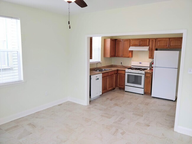 Living Rm / Kitchen - 2221 St Philip St