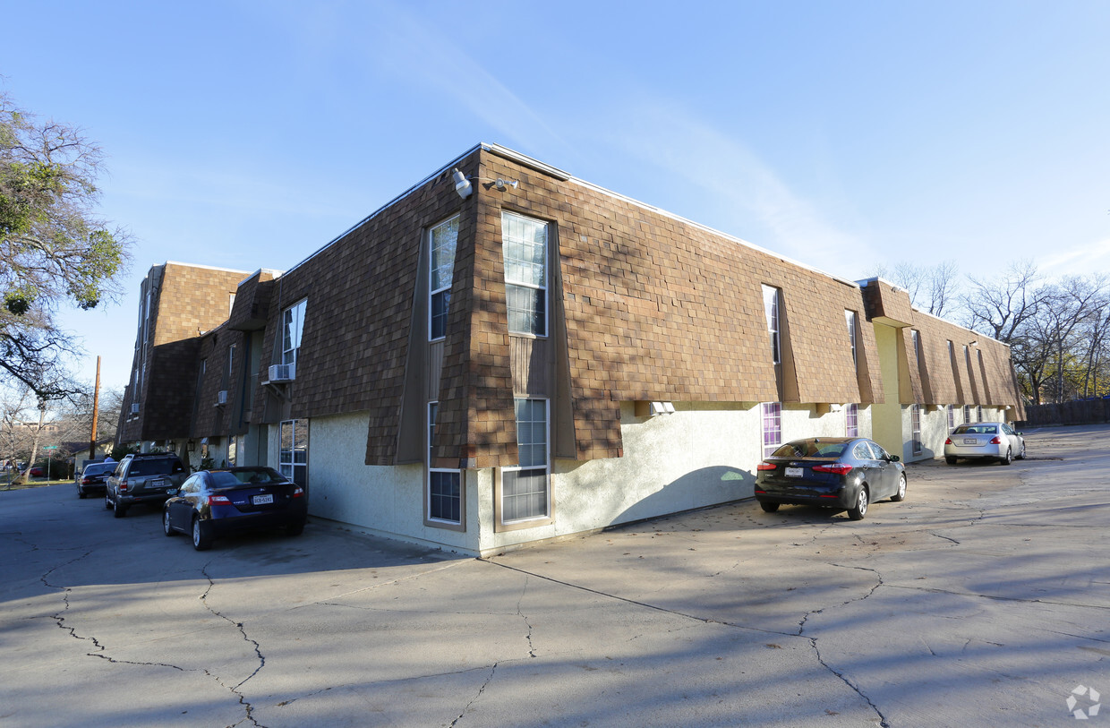 Building Photo - Windmill Apartments