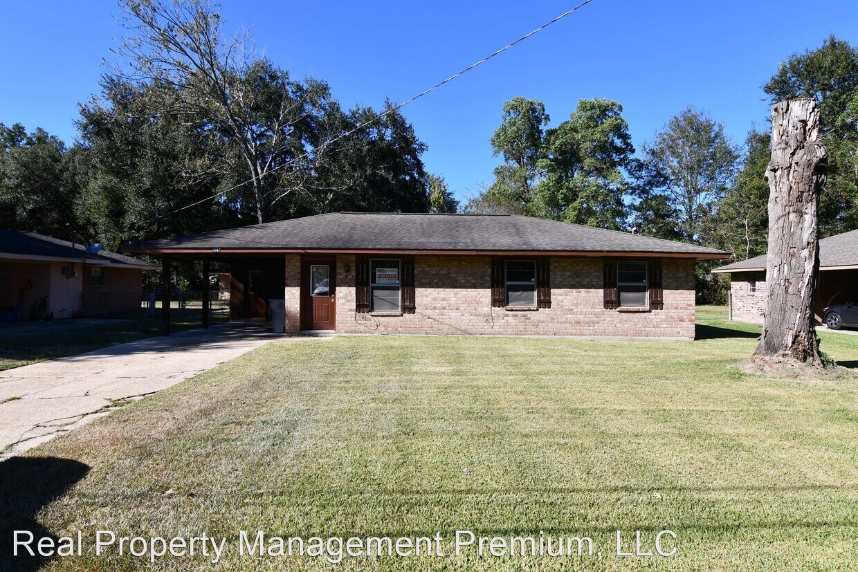 4587 Yvonne Dr, Baker, LA 70714 House Rental in Baker, LA