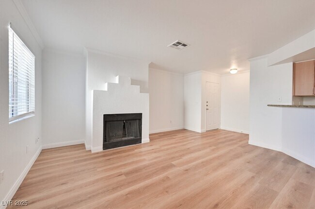 Foto del edificio - 8600 W Charleston Blvd