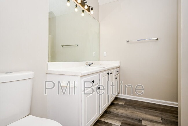 Foto del edificio - 819 Sweetwater Way