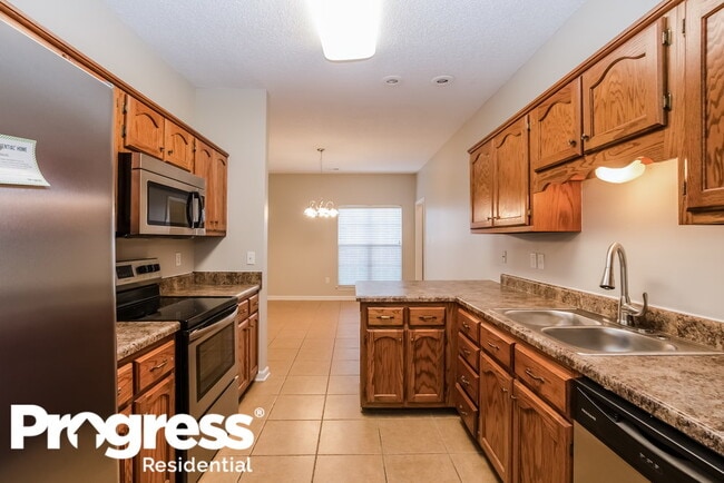 Building Photo - 1146 Warwick Pl