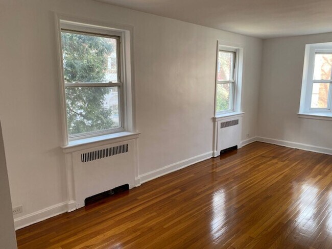 Interior Photo - COLONIAL GARDENS TRENTON PROUD LLC - Regul...
