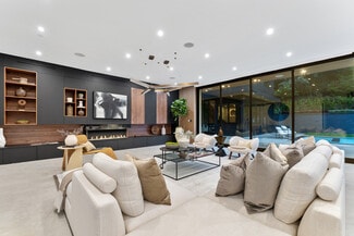 Building Photo - 9031 Alto Cedro Dr