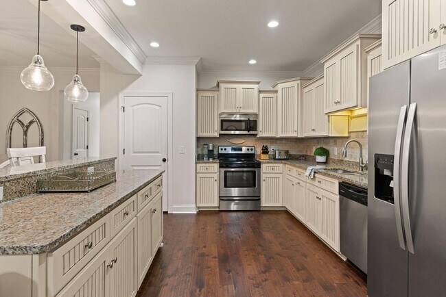 Foto del edificio - 504 Reserve Ln