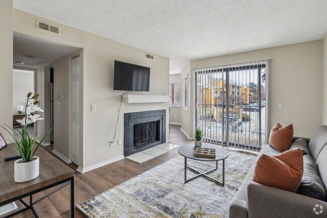 Building Photo - 8241 Chinook Pl