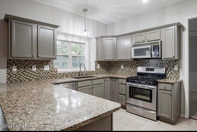 Building Photo - 10727 Copper Ridge Dr