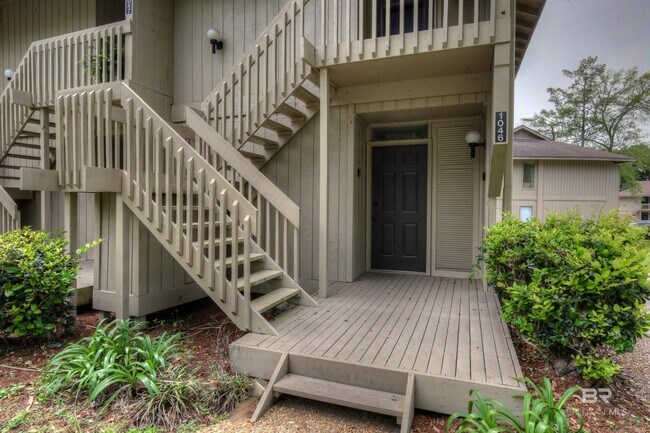 Foto del edificio - 1046 Sea Cliff Dr N