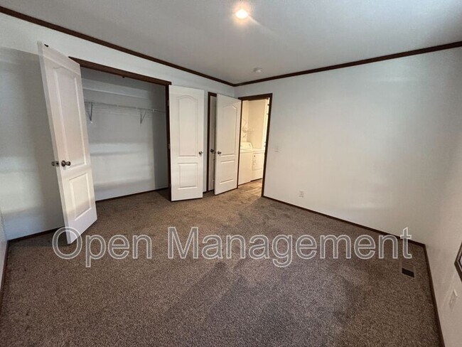 Foto del edificio - 700 S 12th St