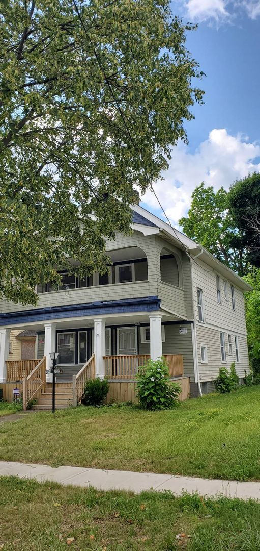 Building Photo - 12098 Chesterfield Ave