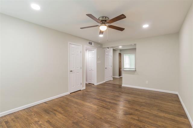 Foto del edificio - 4714 Old Benbrook Rd