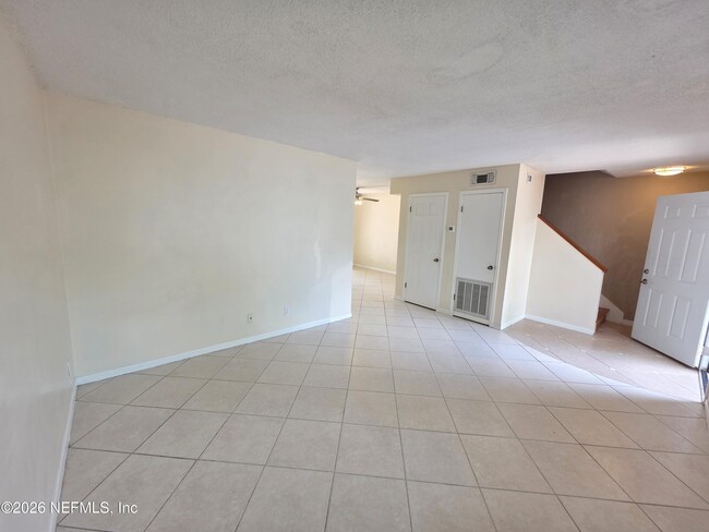 Building Photo - 227 Kettering Ct