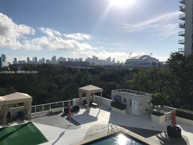 Foto del edificio - 1861 NW S River Dr