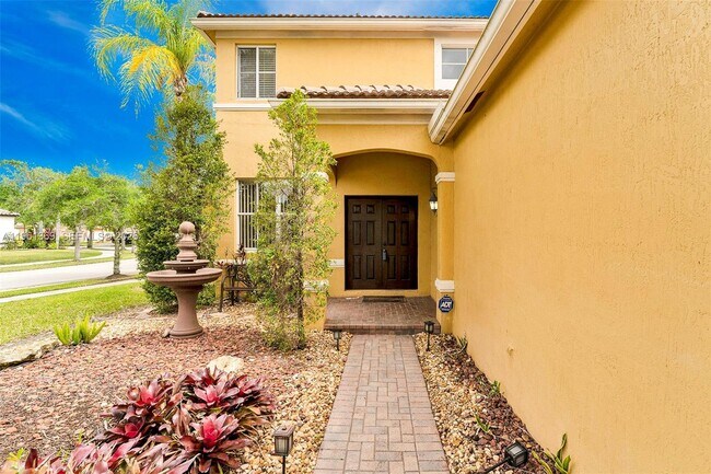 Foto del edificio - 1518 Maple Dr