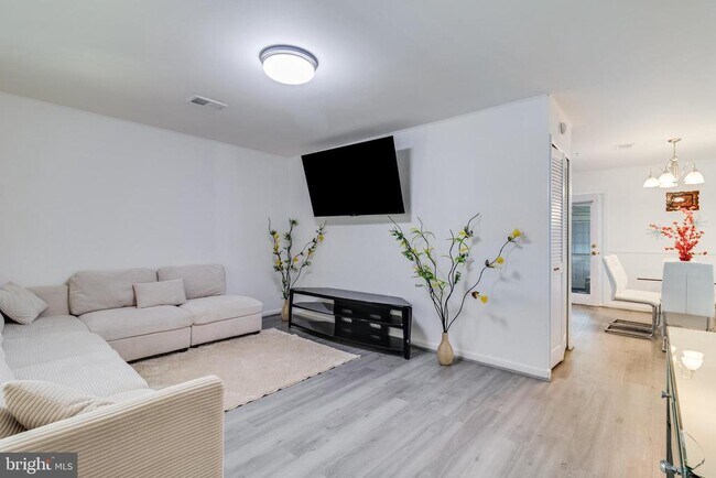 Foto del edificio - 314 Rivermont Dr